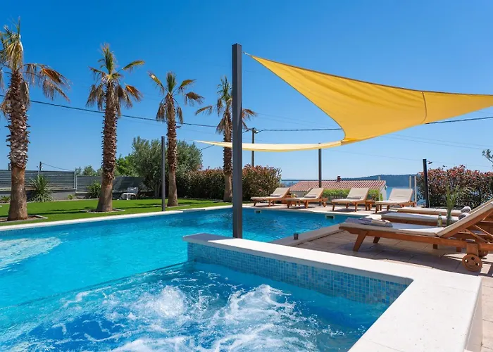 Villa Seaview Stanka With Pool And Attached Jacuzzi *