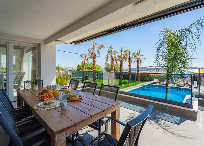 Seaview Stanka With Pool And Attached Jacuzzi Villa Kaštela