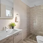 Seaview Stanka With Pool And Attached Jacuzzi