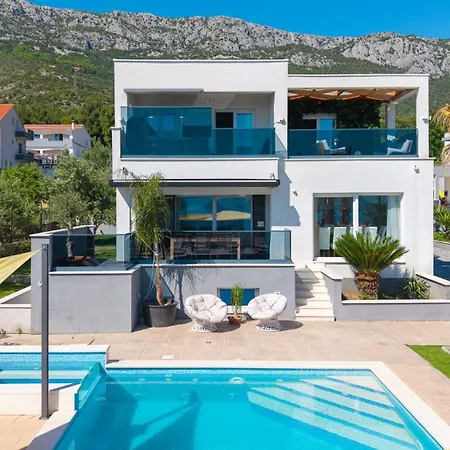 Seaview Stanka With Pool And Attached Jacuzzi *